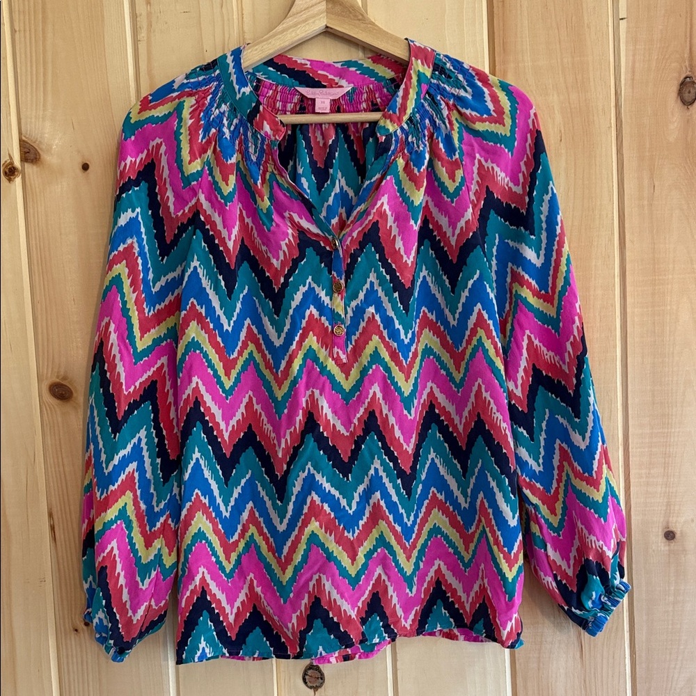 🙂Lilly Pulitzer Colorful Chevron Women's Top